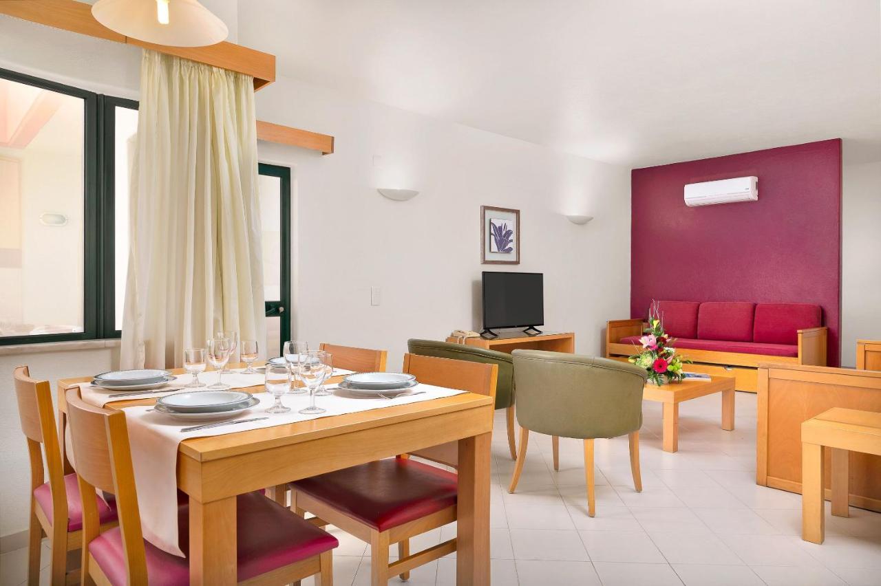 1-Bedroom Club (2 Adults + 2 Children)
