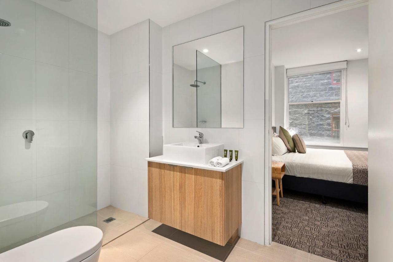 Executive One-Bedroom Apartment,1019811271:JPEG