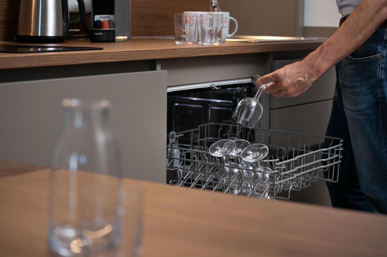 Fantastic Apartment with Kitchen,1375516223:JPEG