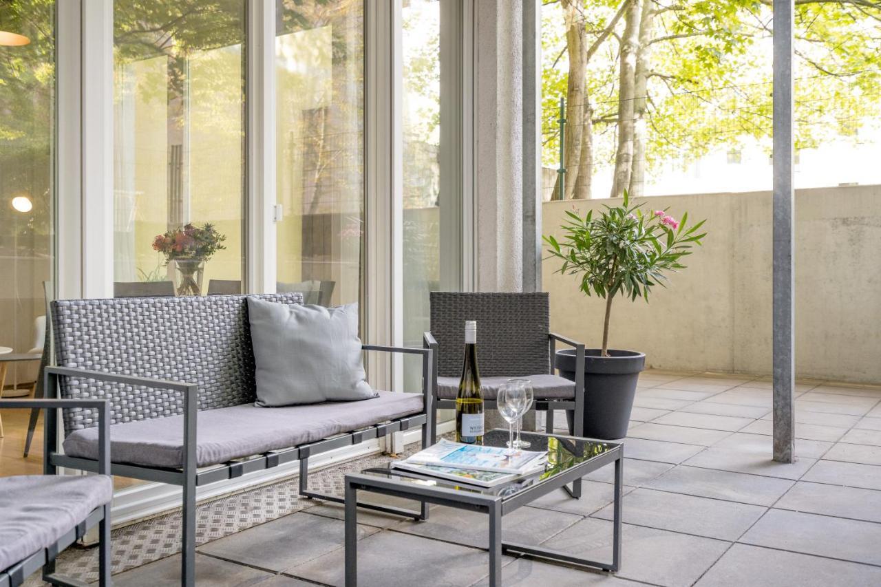 One-Bedroom Apartment with Terrace