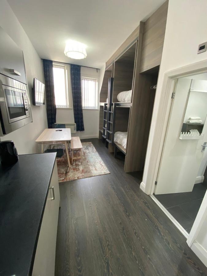 Double or Twin Room with Bathroom,1086867043:JPEG