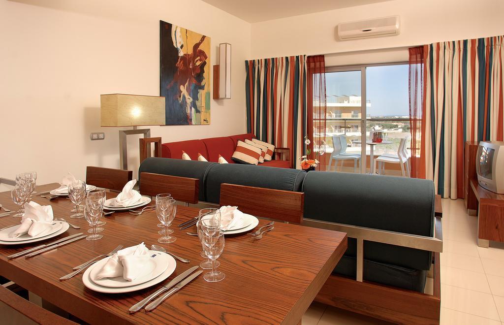 One-Bedroom Apartment (4 Adults)