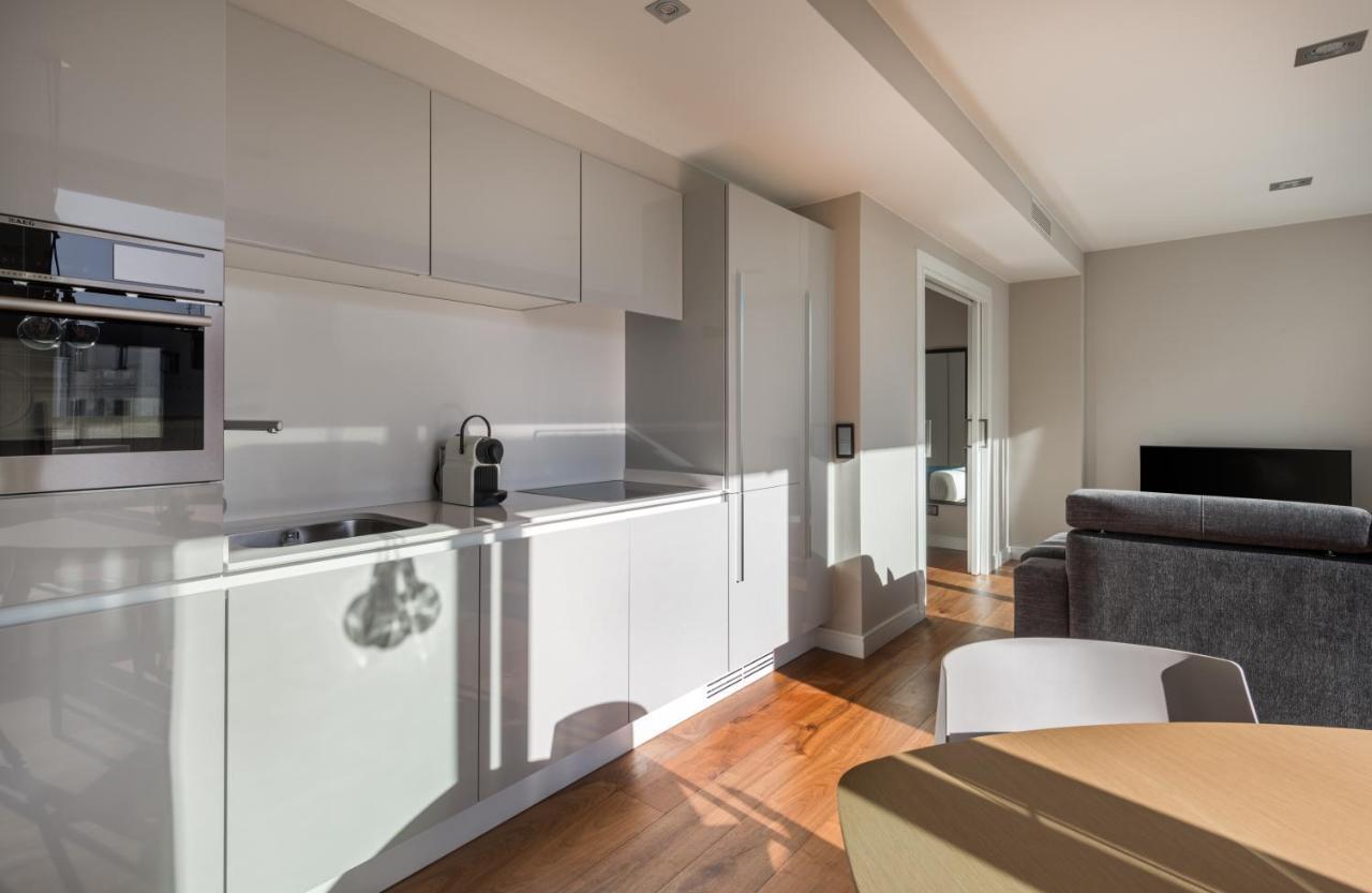 City-View 1 Bedroom Apartment terrace