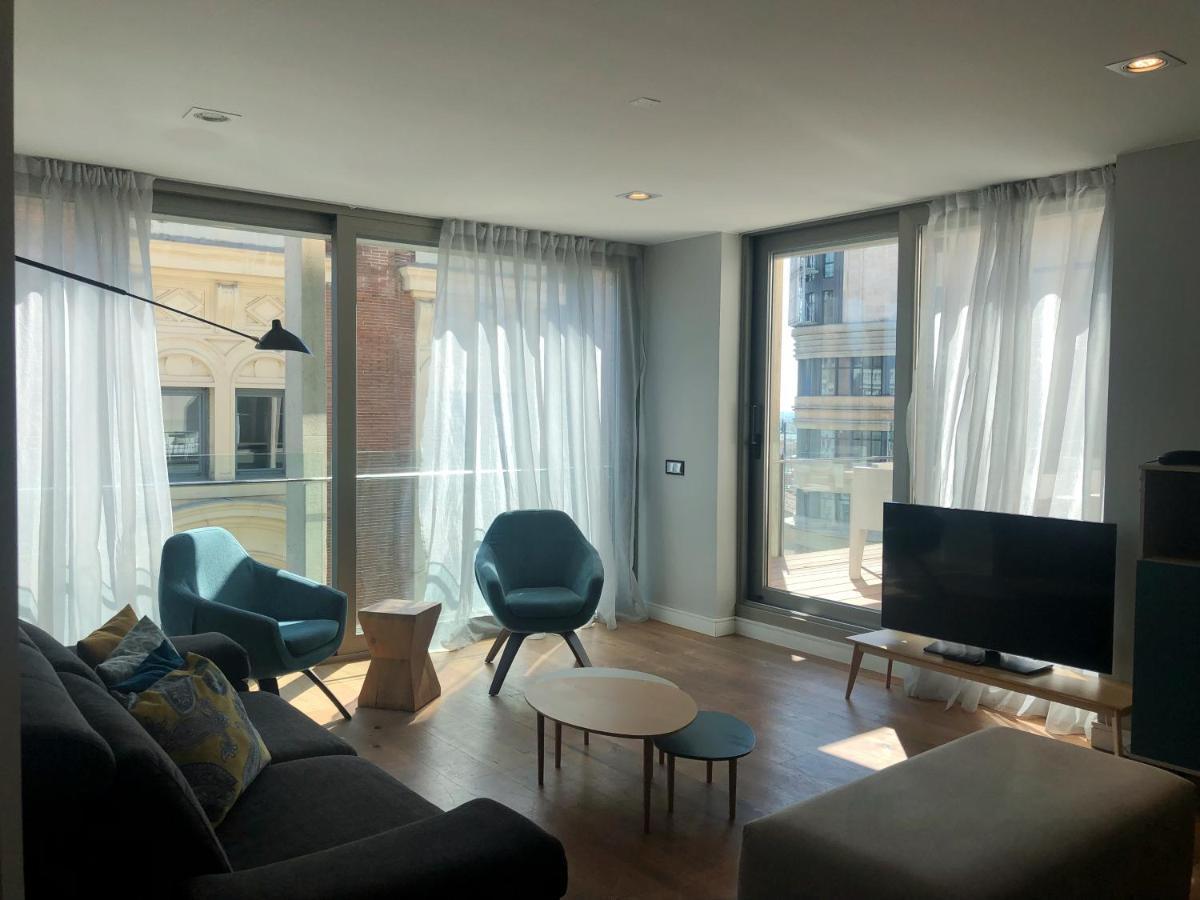 City-View 2 Bedroom Apartment terrace