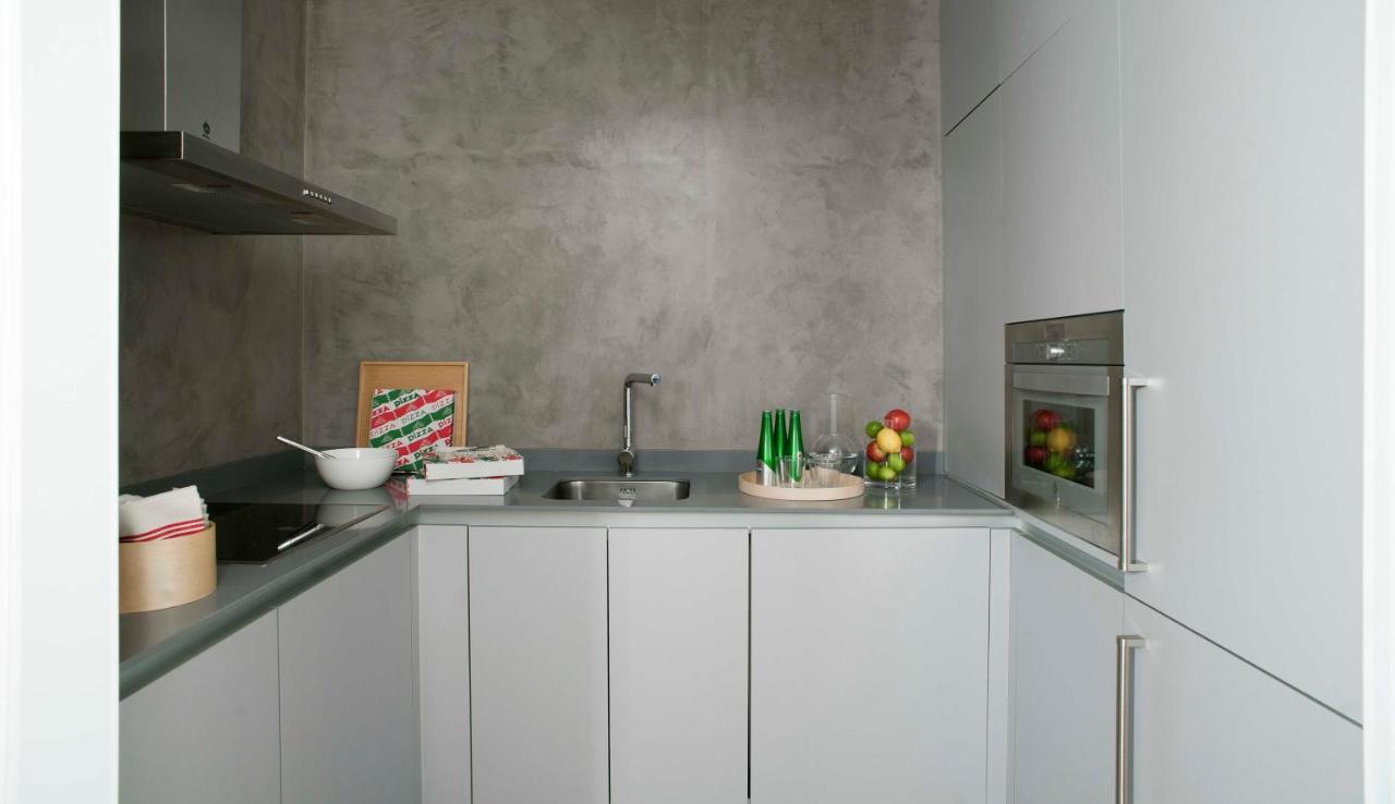 Deluxe 2 Bedroom Apartment 2 Bathrooms