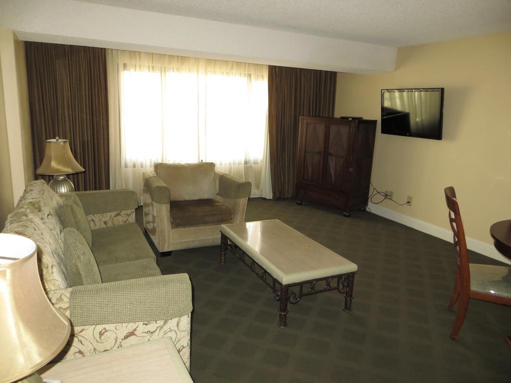Two-Bedroom Suite (No Resort Fee)