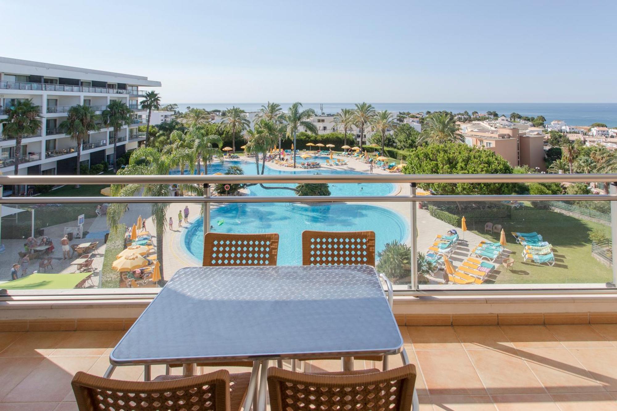 Superior One-Bedroom Apartment with Sea View,1209357664:JPEG