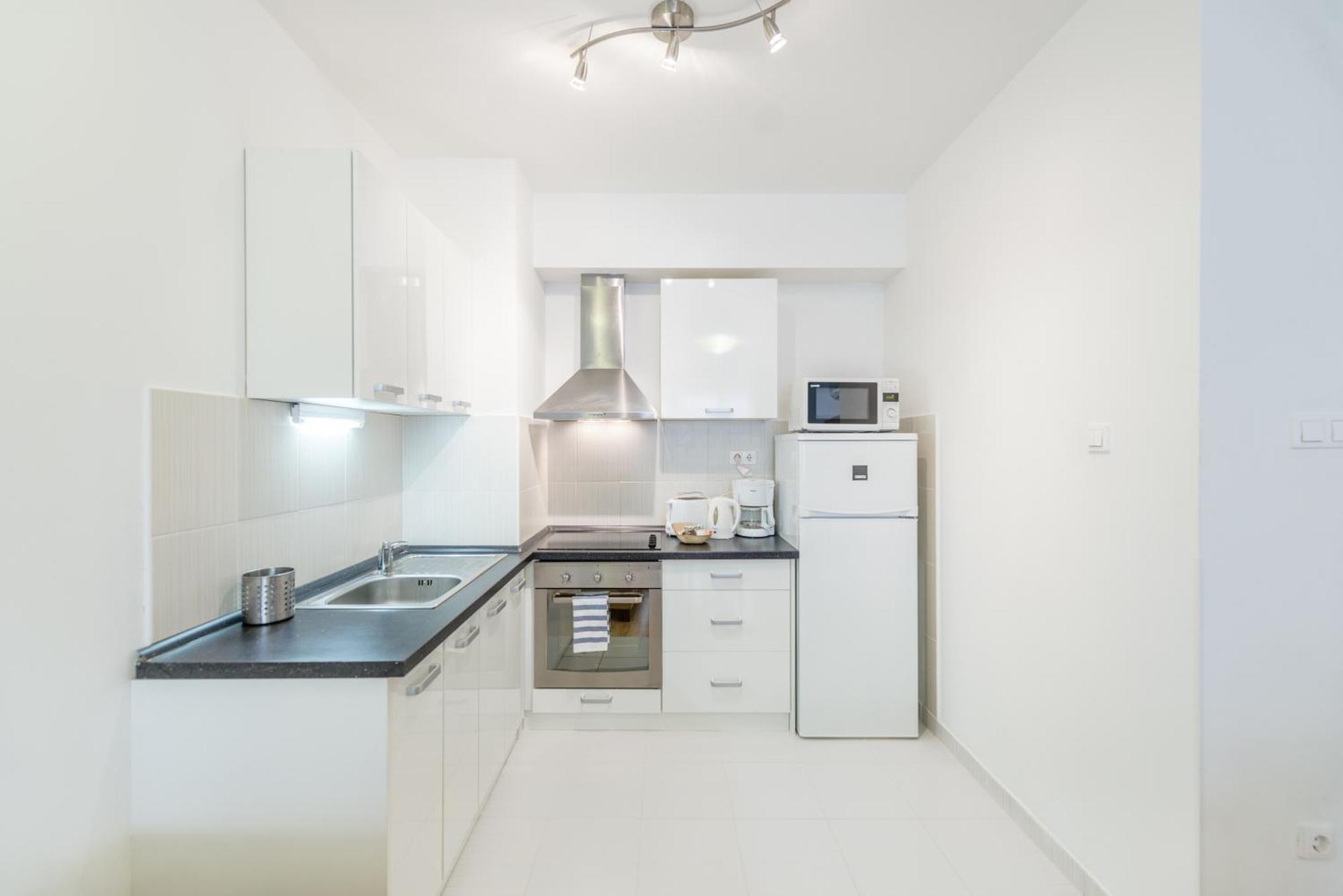 One-Bedroom Apartment,1541645281:JPEG