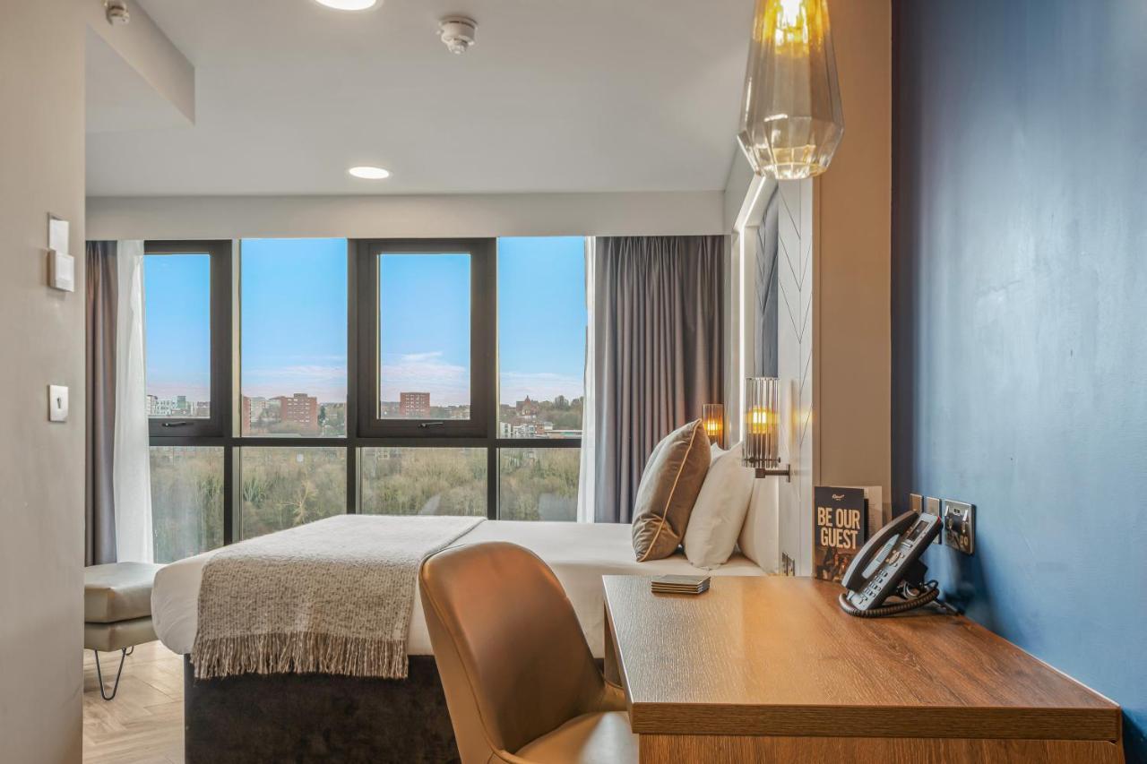 Smart Studio with View