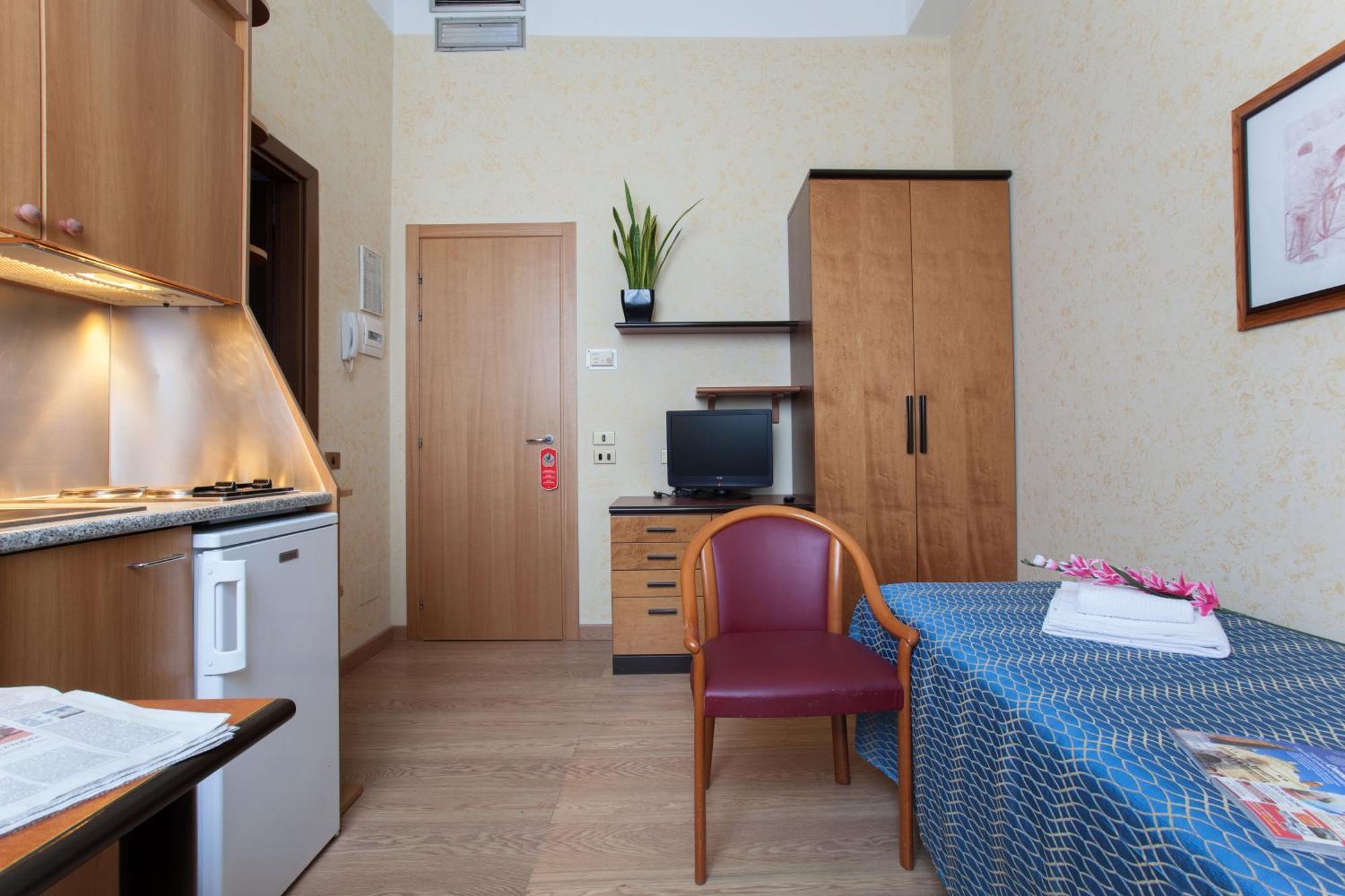 Single Room with Kitchenette