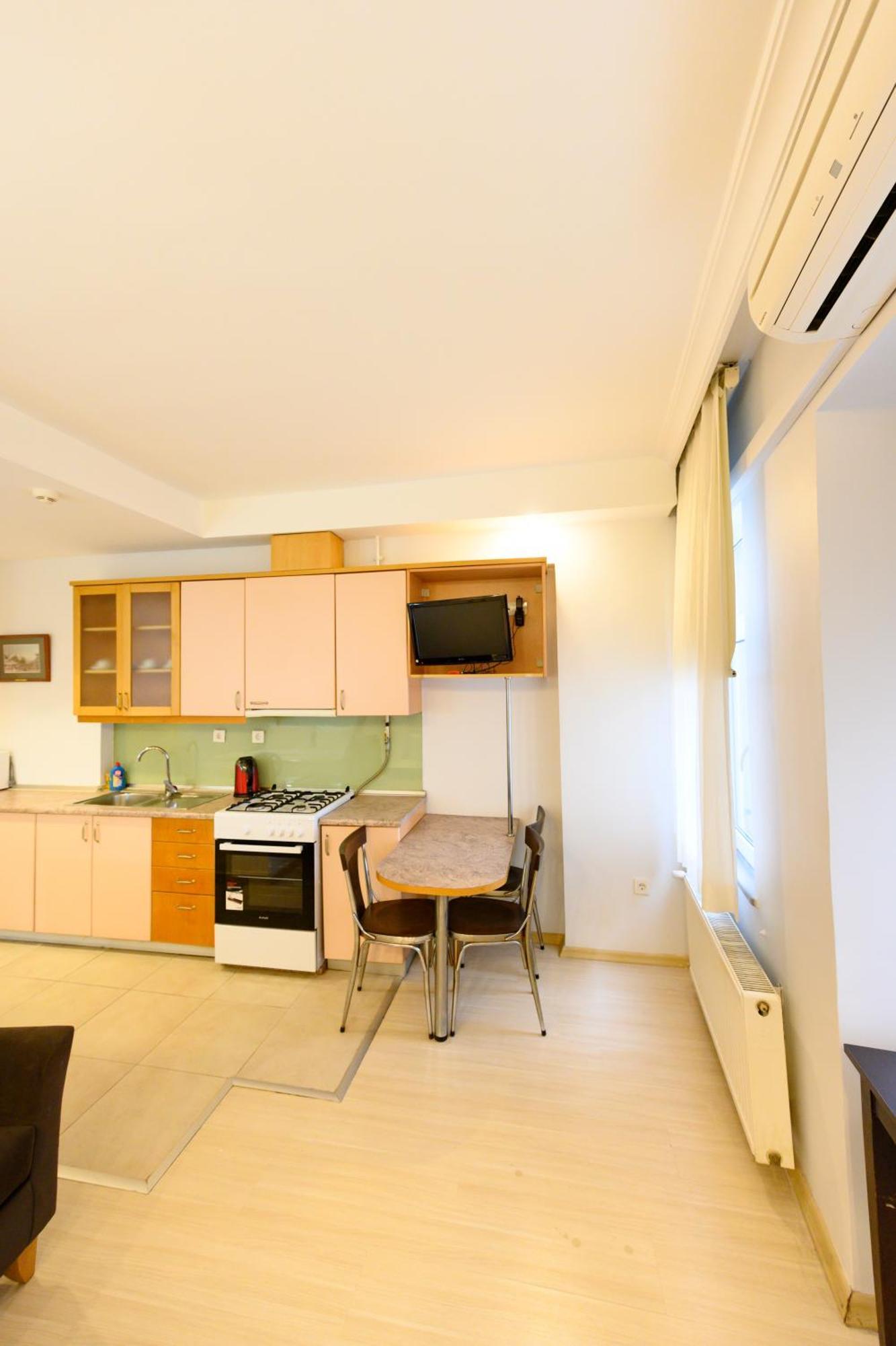 Studio Apartment