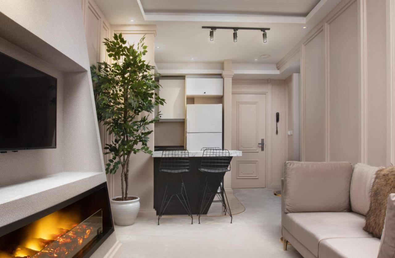 One-Bedroom Apartment,1234353452:JPEG