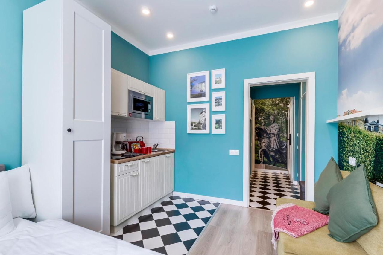 Modern studio for 2