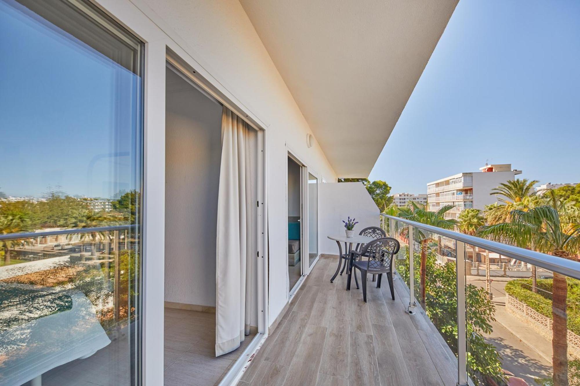 Two-Bedroom Apartment Pool View