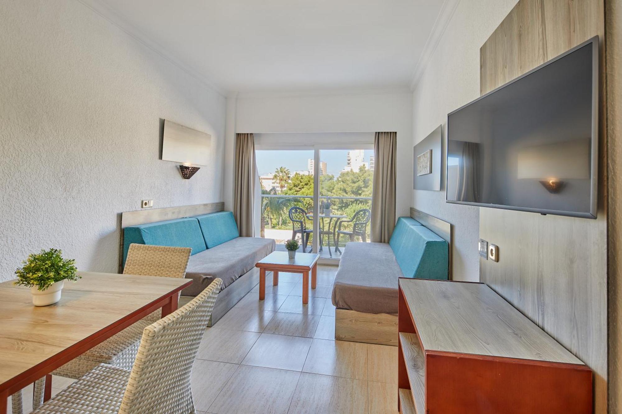 Two-Bedroom Apartment Pool View