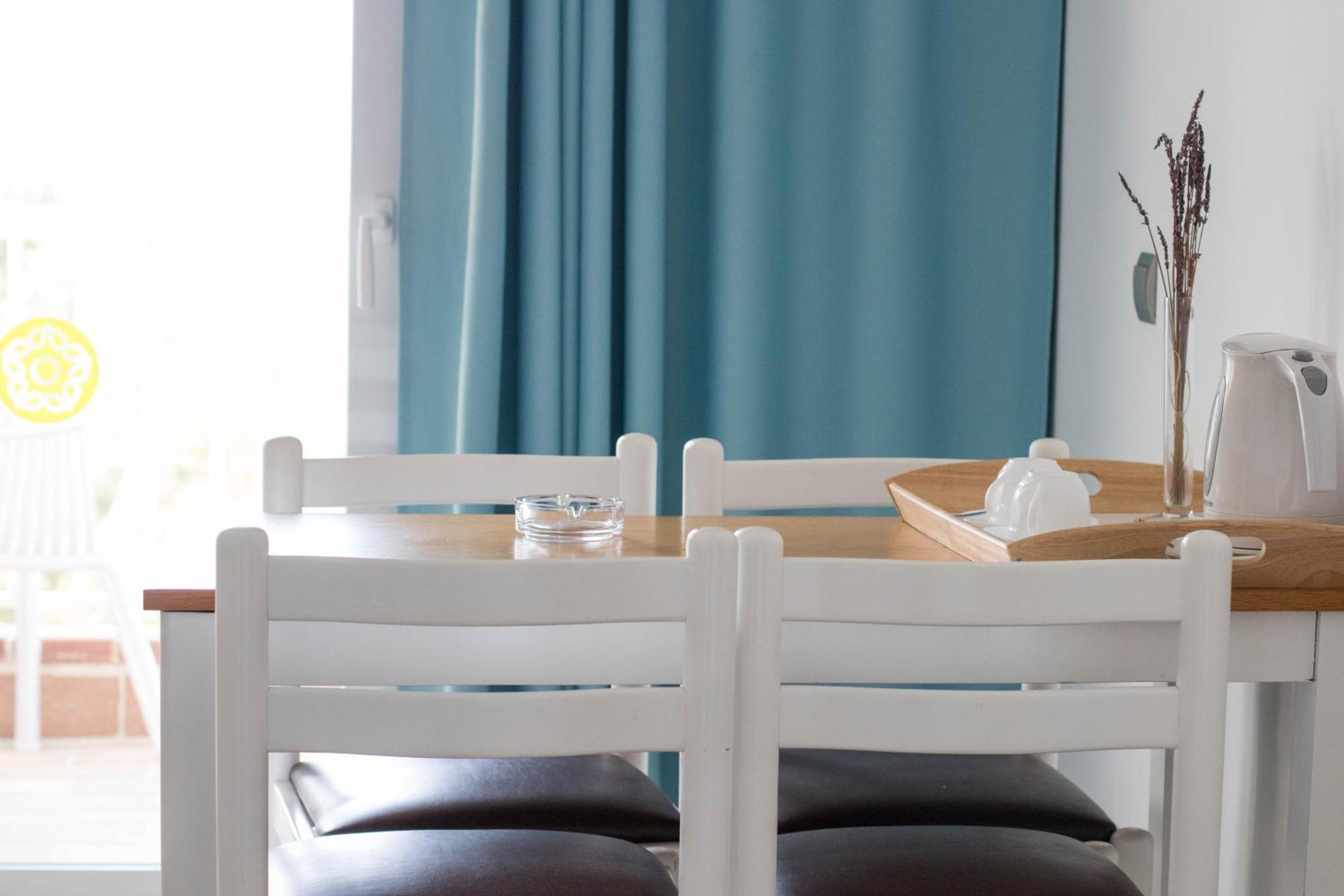 Superior One-Bedroom Apartment