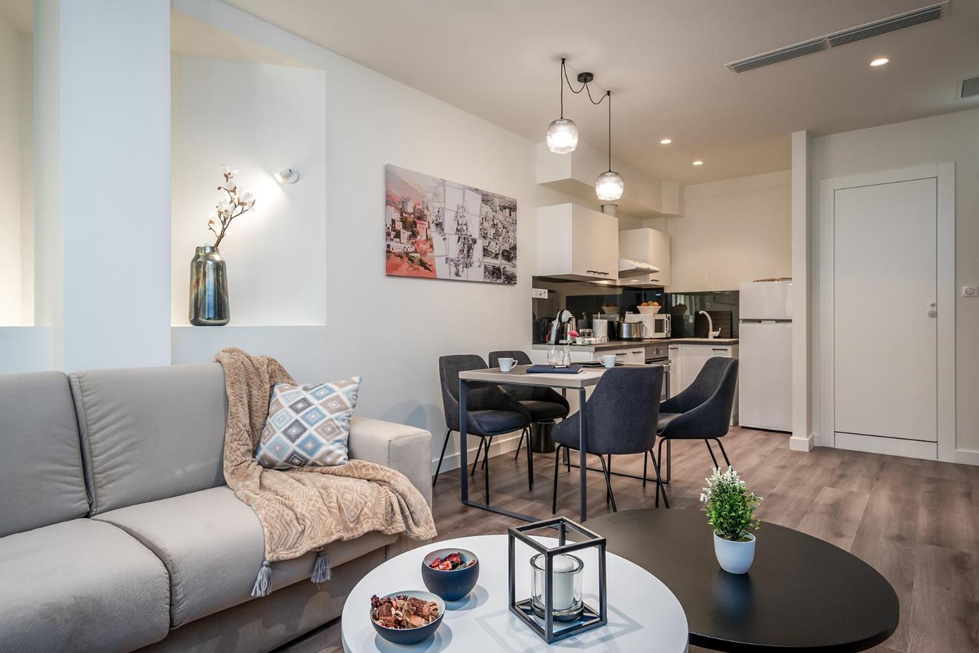 Junior Suite,1756683346:JPEG