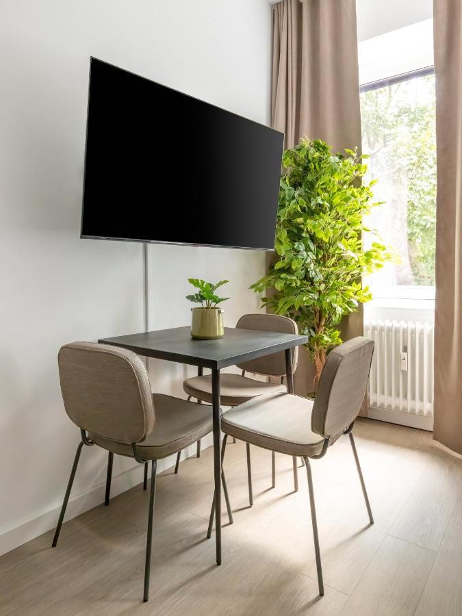 Suite with Sofa Bed,1290783160:JPEG