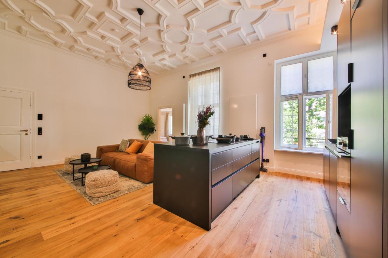 Superior Apartment