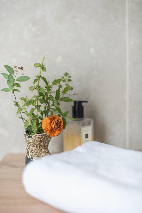 Apartment with Balcony,1298982778:JPEG