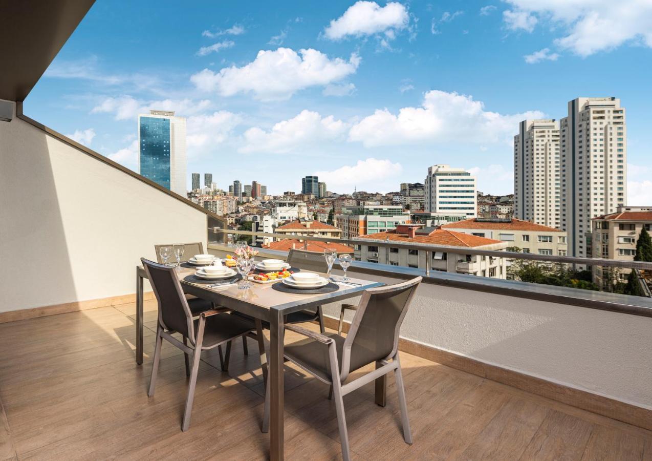 Connection Roof Suite