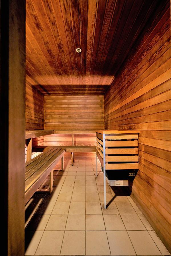 One Bedroom Penthouse Apartment