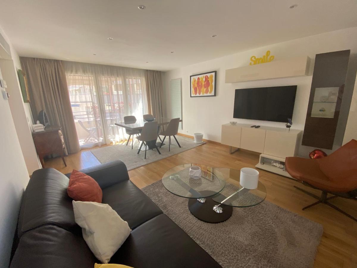 Two-Bedroom Apartment,1354178810:JPEG