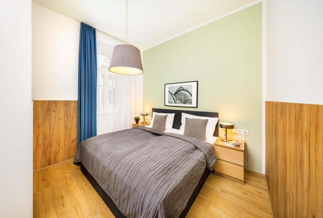 1-Bedroom Suite with Balcony and Air Condition