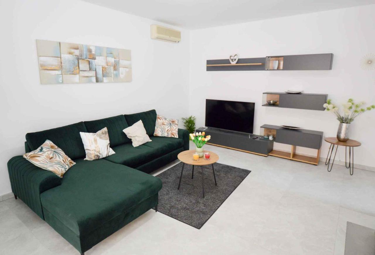 Duplex Quadruple Room