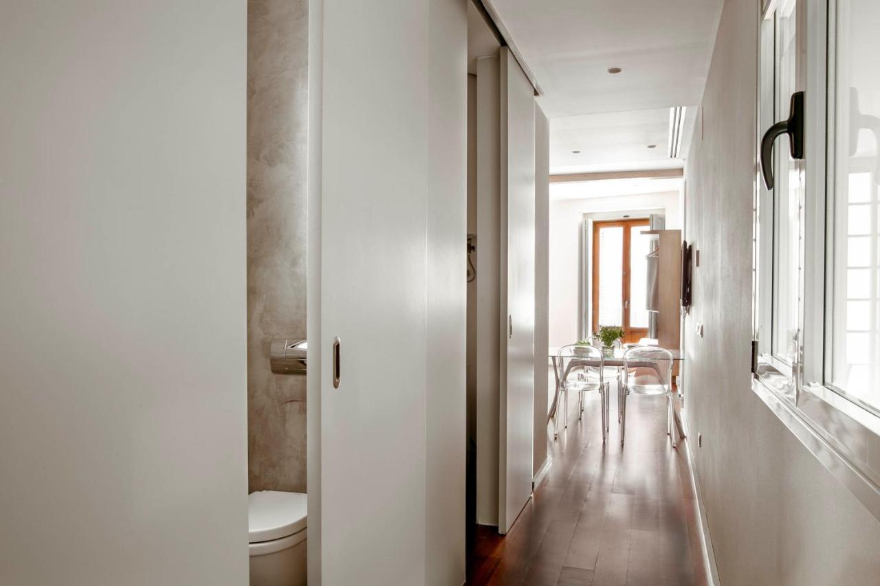 Deluxe 2 Bedroom Apartment 2 Bathrooms