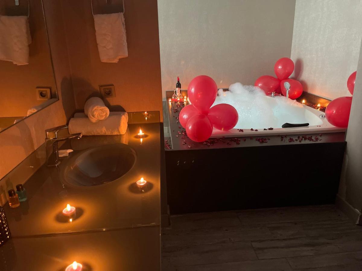 Suite with Spa Bath