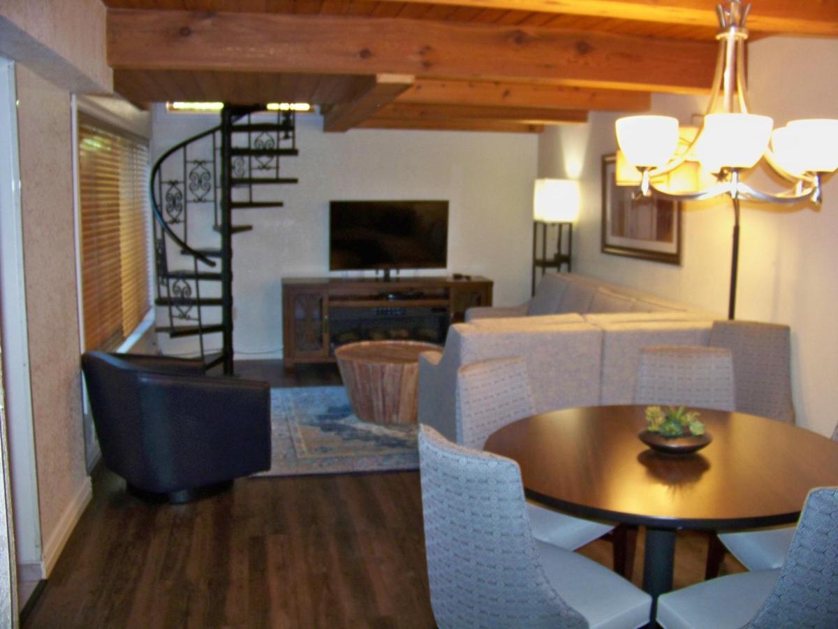 One-Bedroom Apartment with Loft
