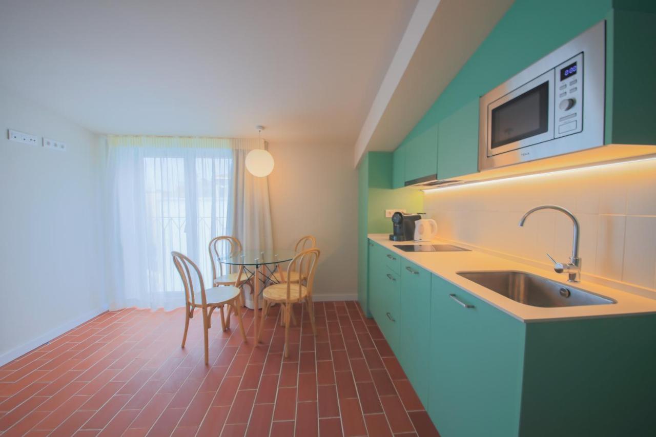 Apartment (4 Adults)