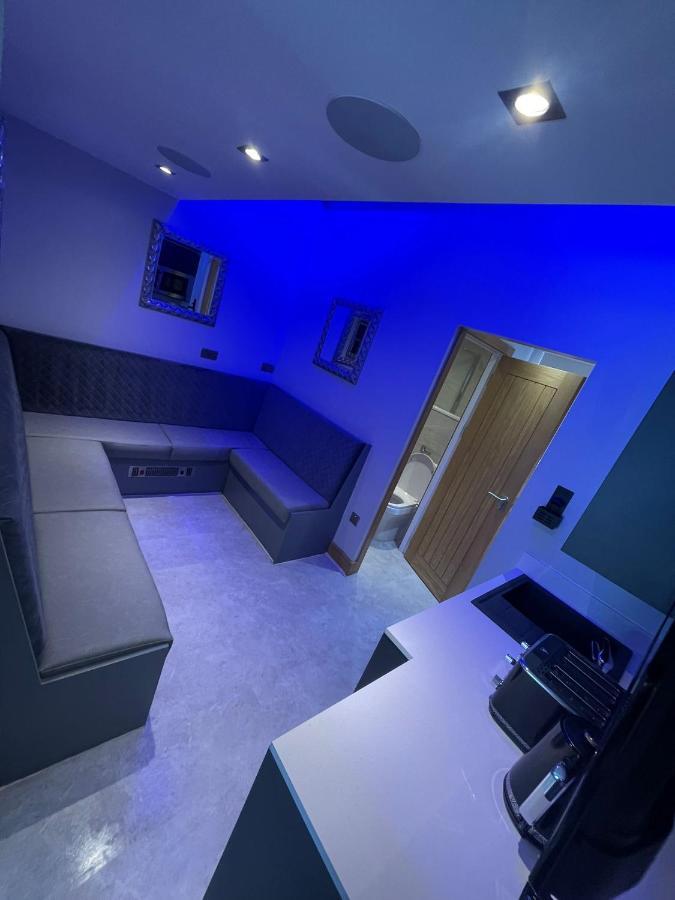 Superior Apartment,1469662403:JPEG