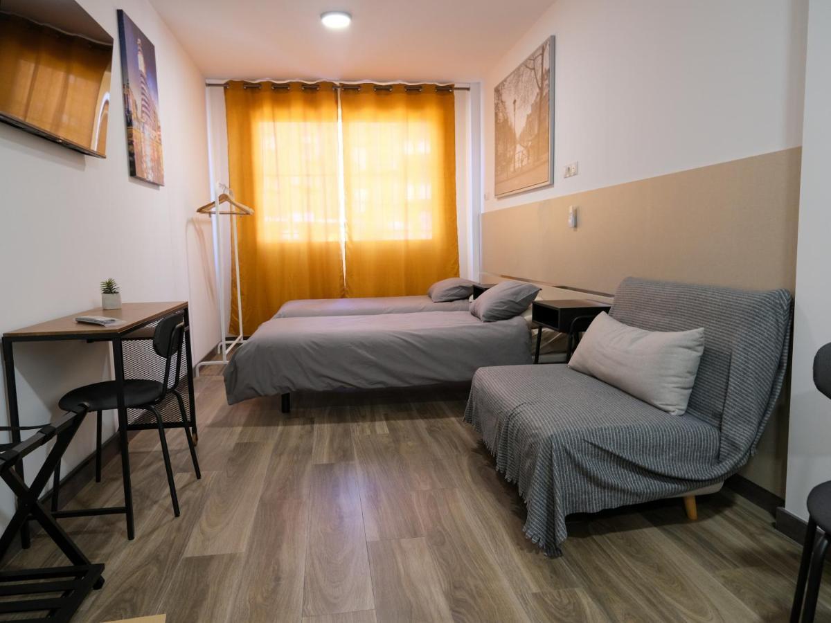 Studio with Sofa Bed