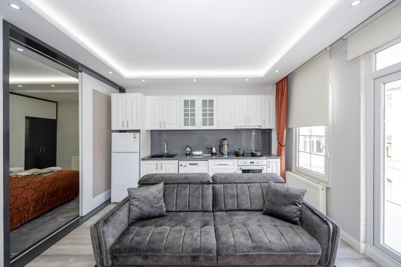 Deluxe Suite with Sea View