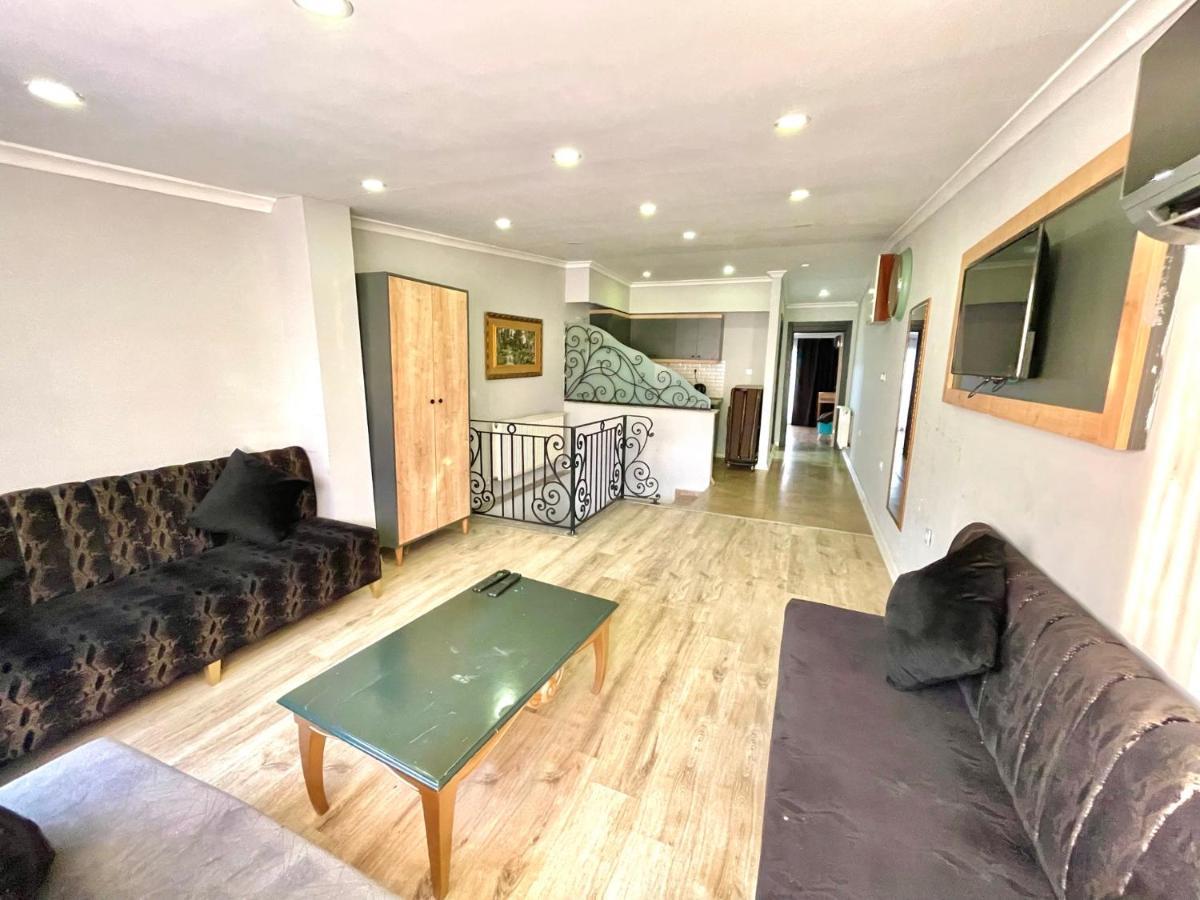 Quadruple Room with Terrace