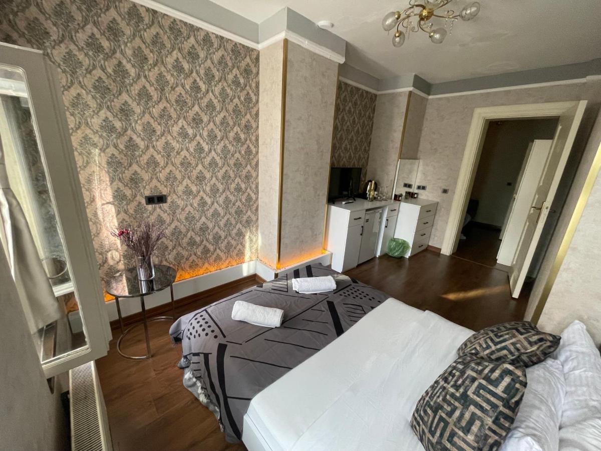 Junior Suite with Garden View