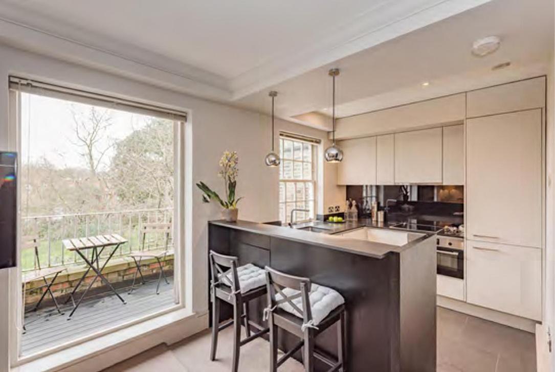 Deluxe One-Bedroom Apartment with Garden View,1489634026:JPEG