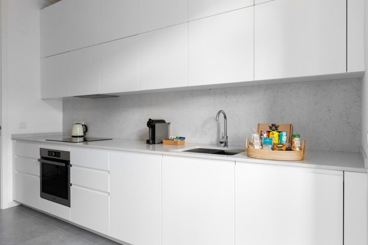 Apartment with Balcony,1492409605:JPEG