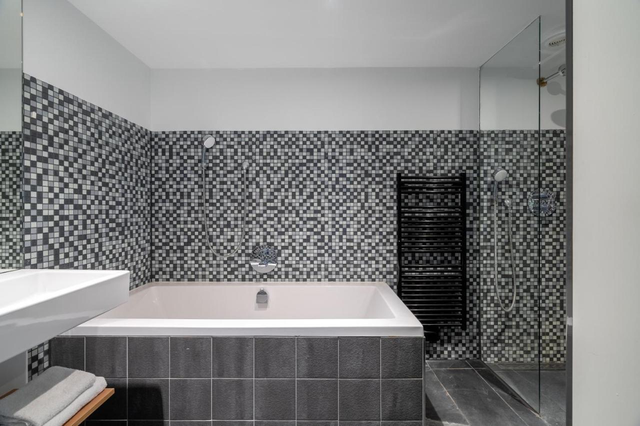 2 Bedroom Apartment Basement Duplex