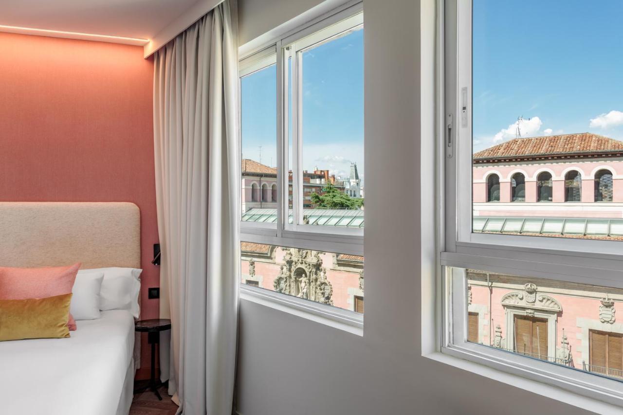 Superior Deluxe Double or Twin Room