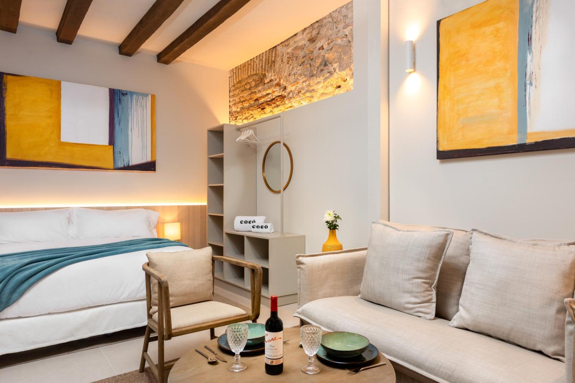 Studio Apartment Ground Floor (no windows)