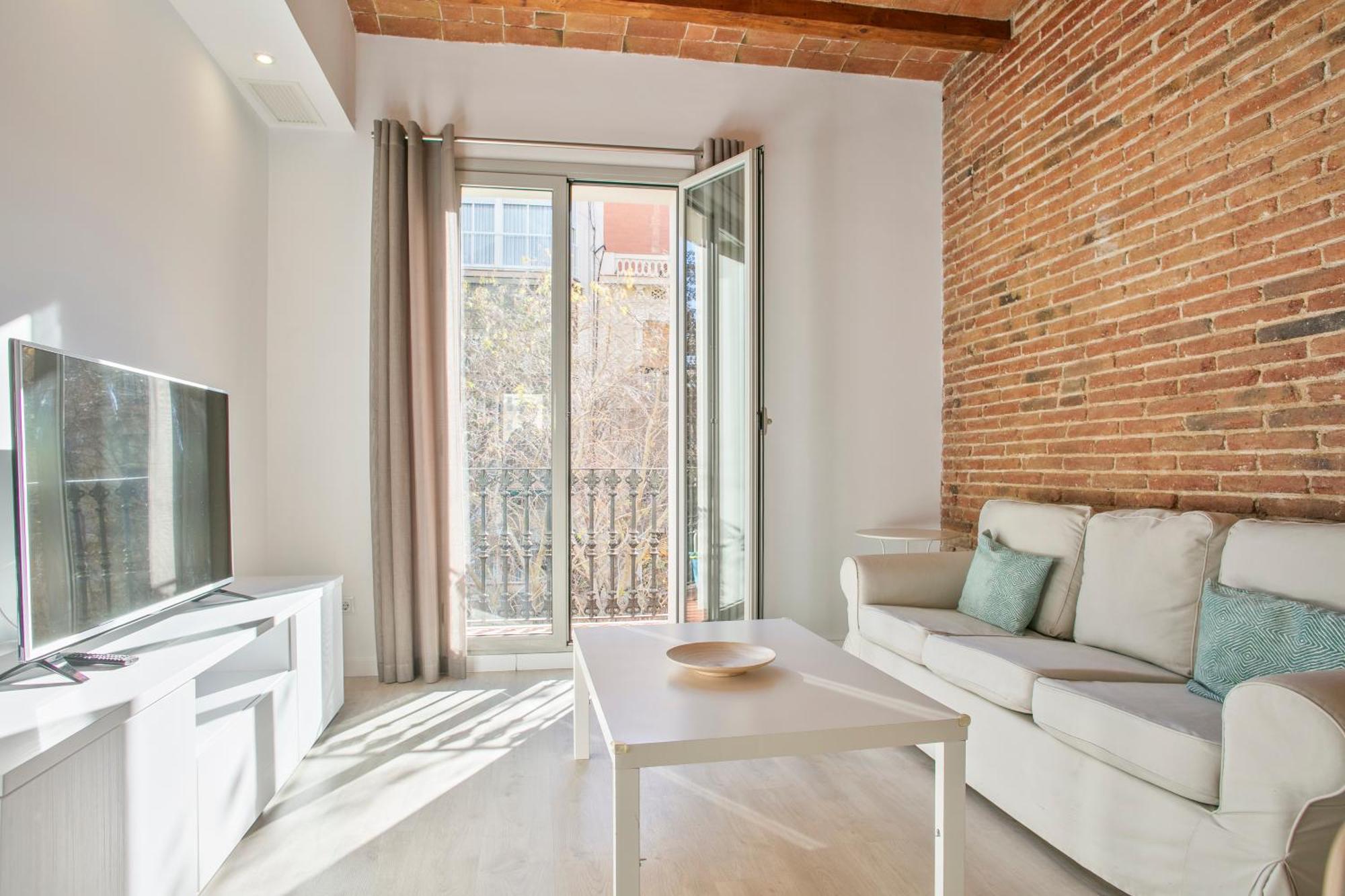 Three-Bedroom Apartment,1532905126:JPEG