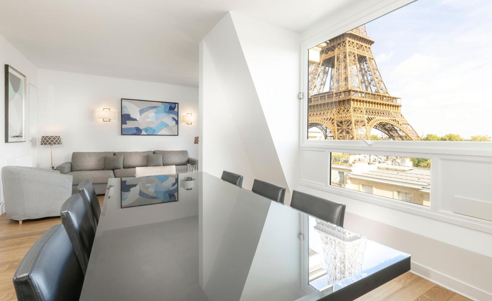 Duplex Three-Bedroom Apartment - Eiffel Tower