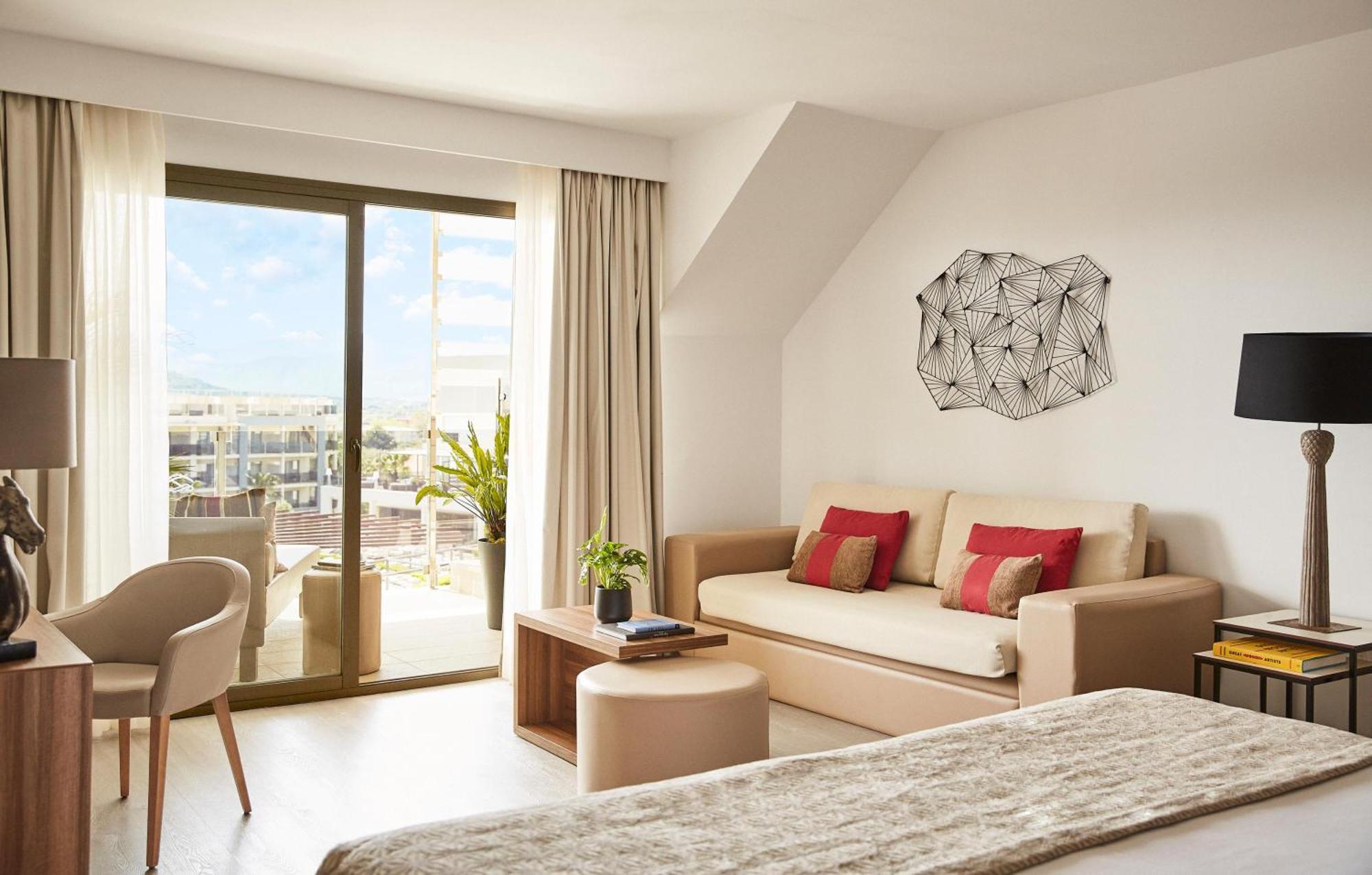 Penthouse Junior Suite