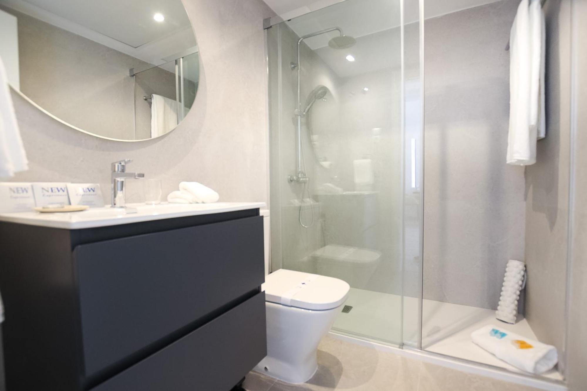 Classic Master Suite Two Bedrooms Sea View