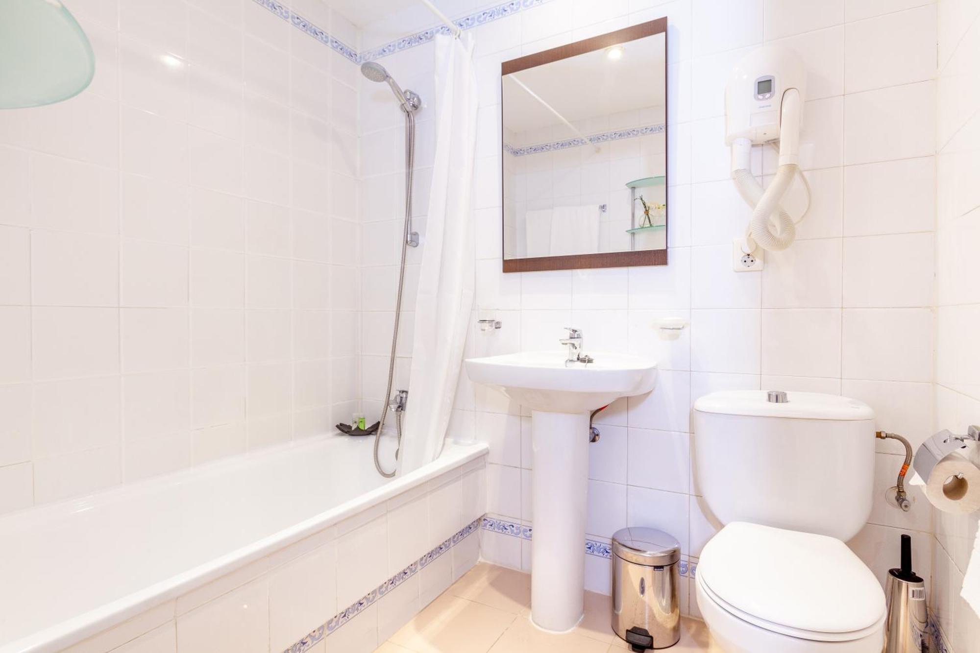 Classic One Bedroom Apartment