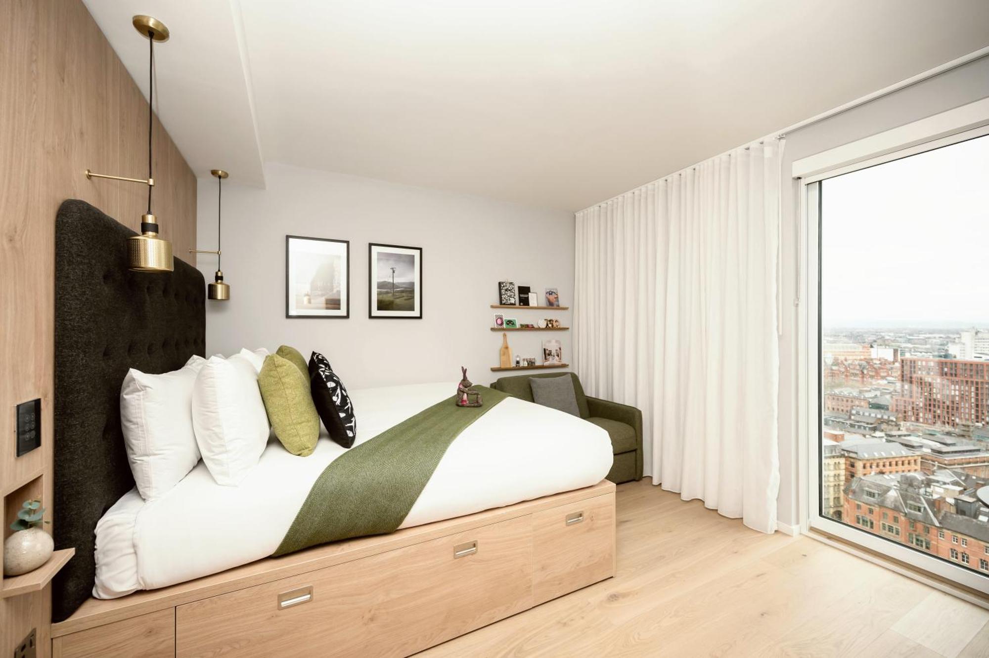 Wilde Studio Sleeps 3 with a City View