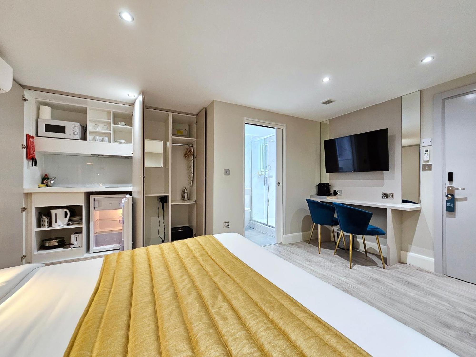 Double Studio (Lower Ground Floor, No Windows)